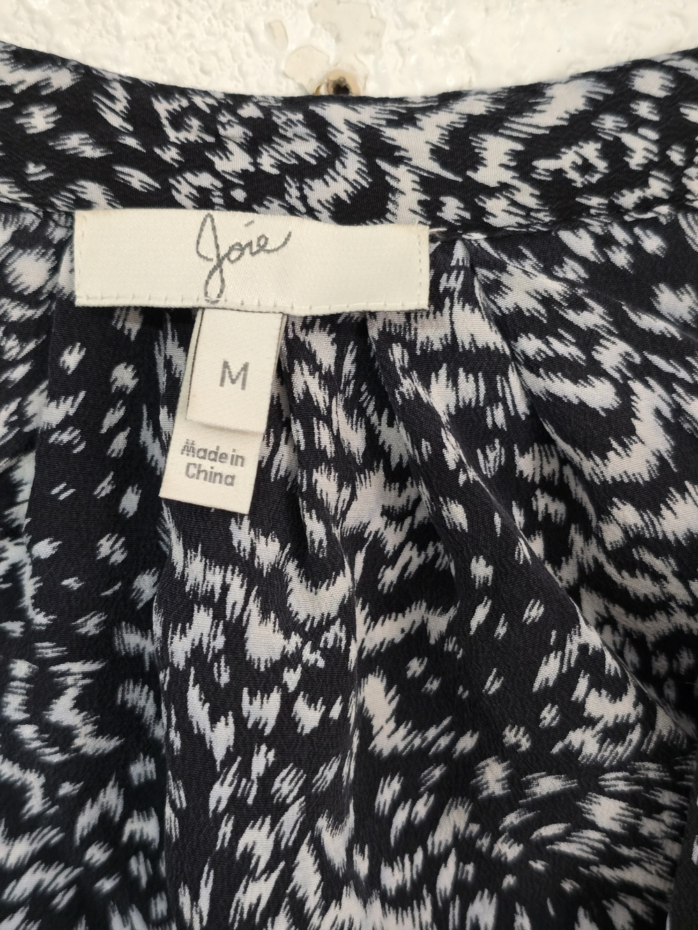 Joie Black and White Printed Sleeveless Camisole - Picture 4 of 6
